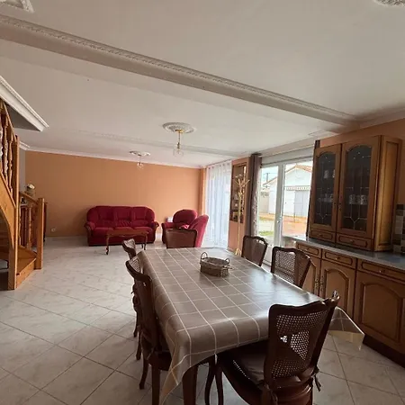 Prázdninový dům Maison Familiale Avec Jardin Clos,dans Un Quartier Calme *