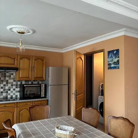 Maison Familiale Avec Jardin Clos,dans Un Quartier Calme 度假居 *