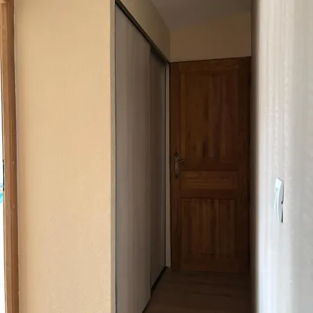Maison Familiale Avec Jardin Clos,dans Un Quartier Calme